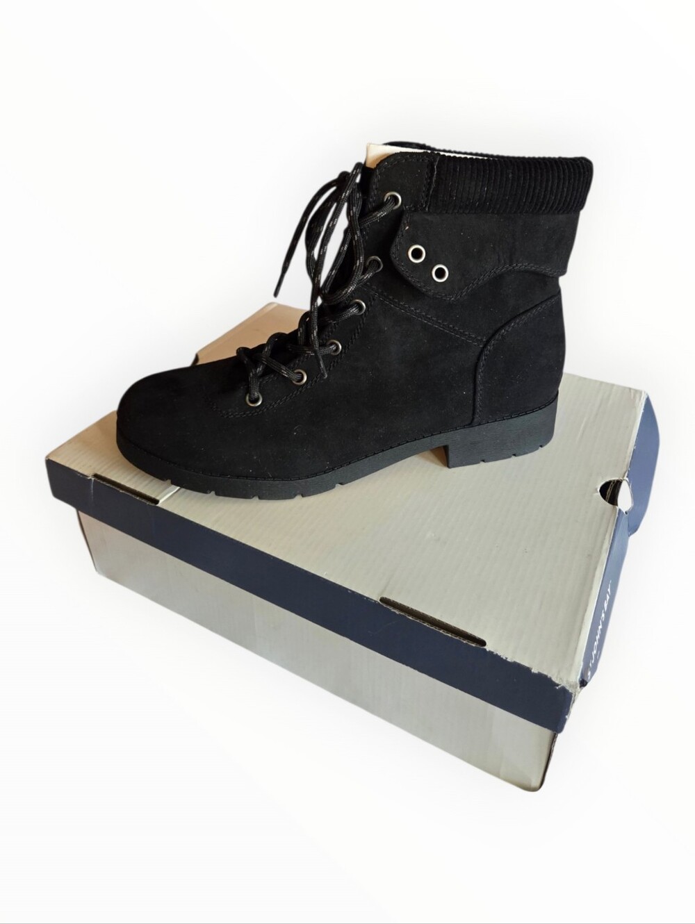 Black St. Johns Bay 9.5 Lace-Up Ankle Boots